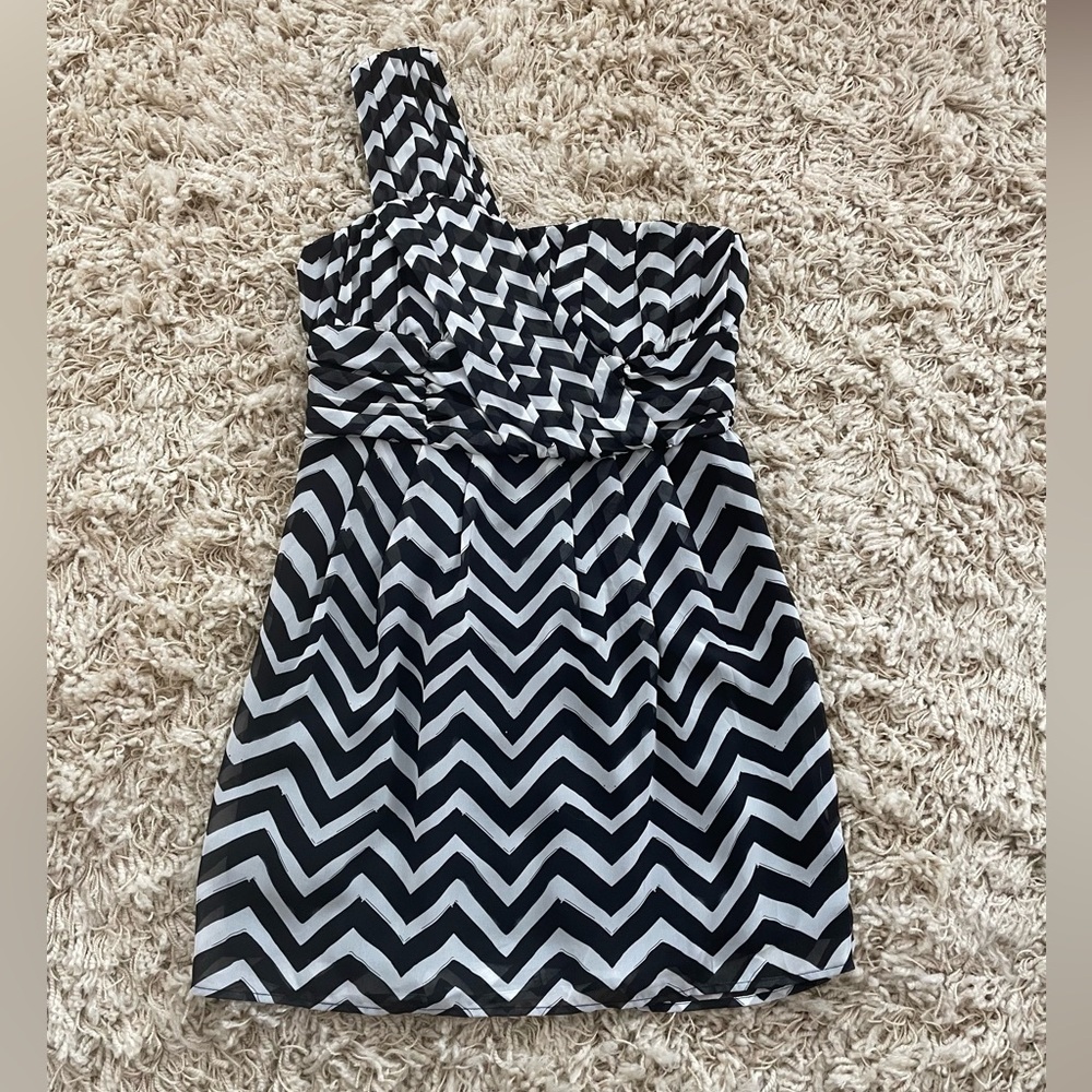 Chevron One Shoulder Dress
